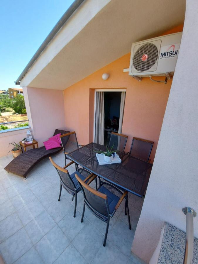 Apartments Tomic Biograd Na Moru Extérieur photo