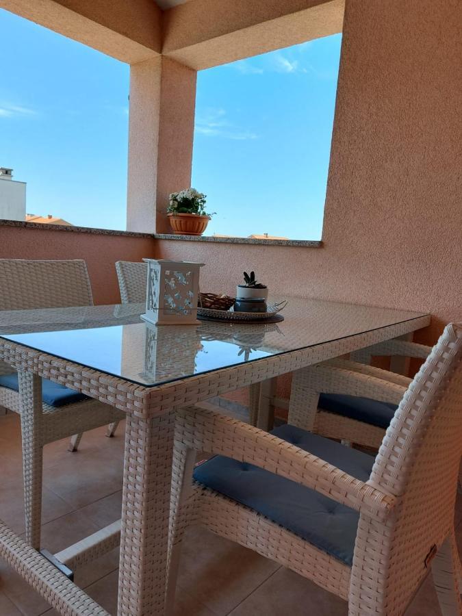 Apartments Tomic Biograd Na Moru Extérieur photo