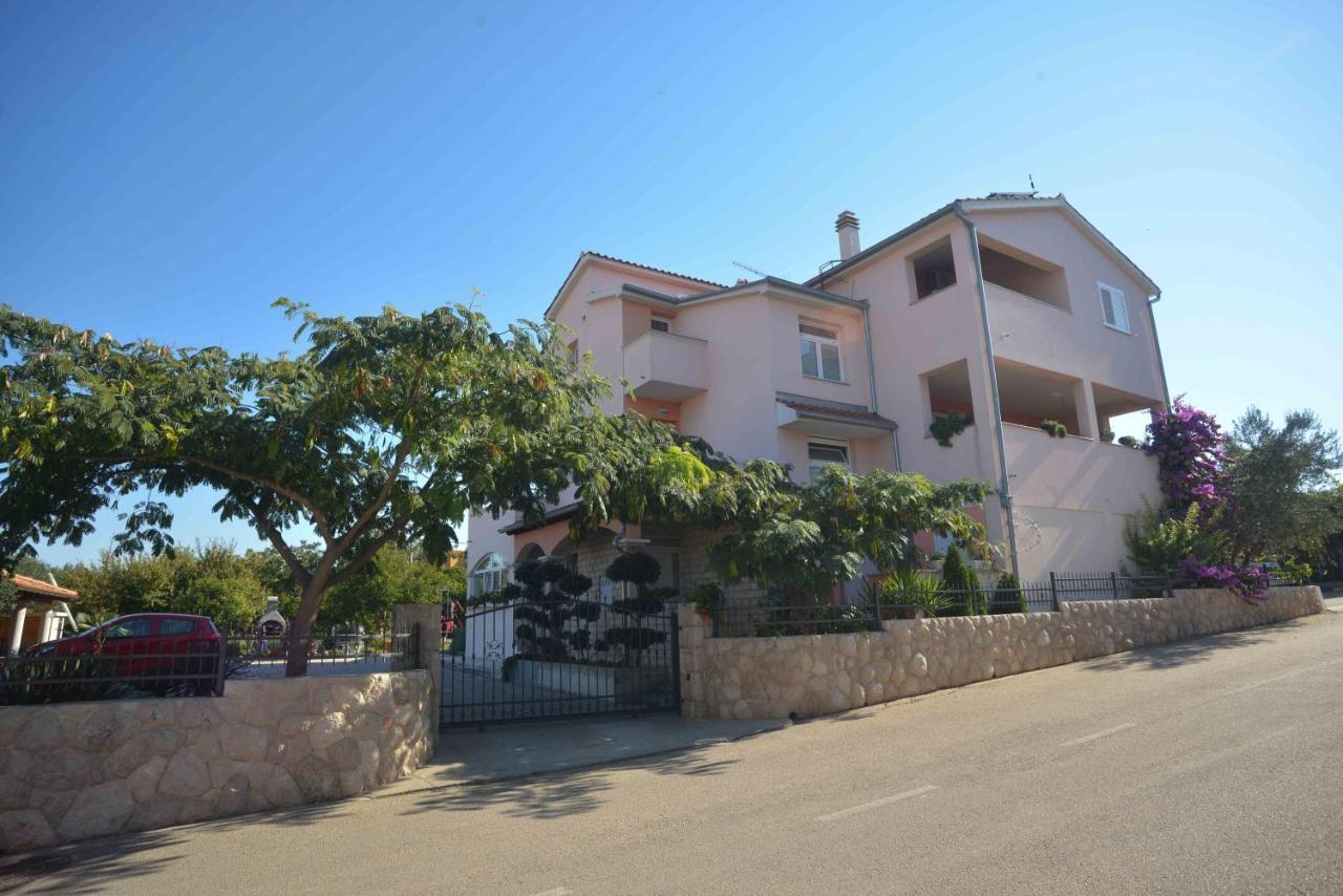 Apartments Tomic Biograd Na Moru Extérieur photo