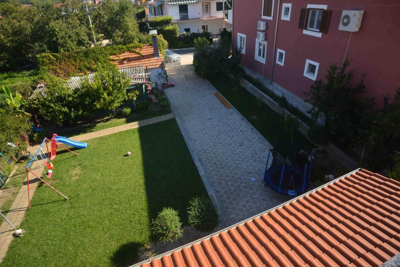 Apartments Tomic Biograd Na Moru Extérieur photo