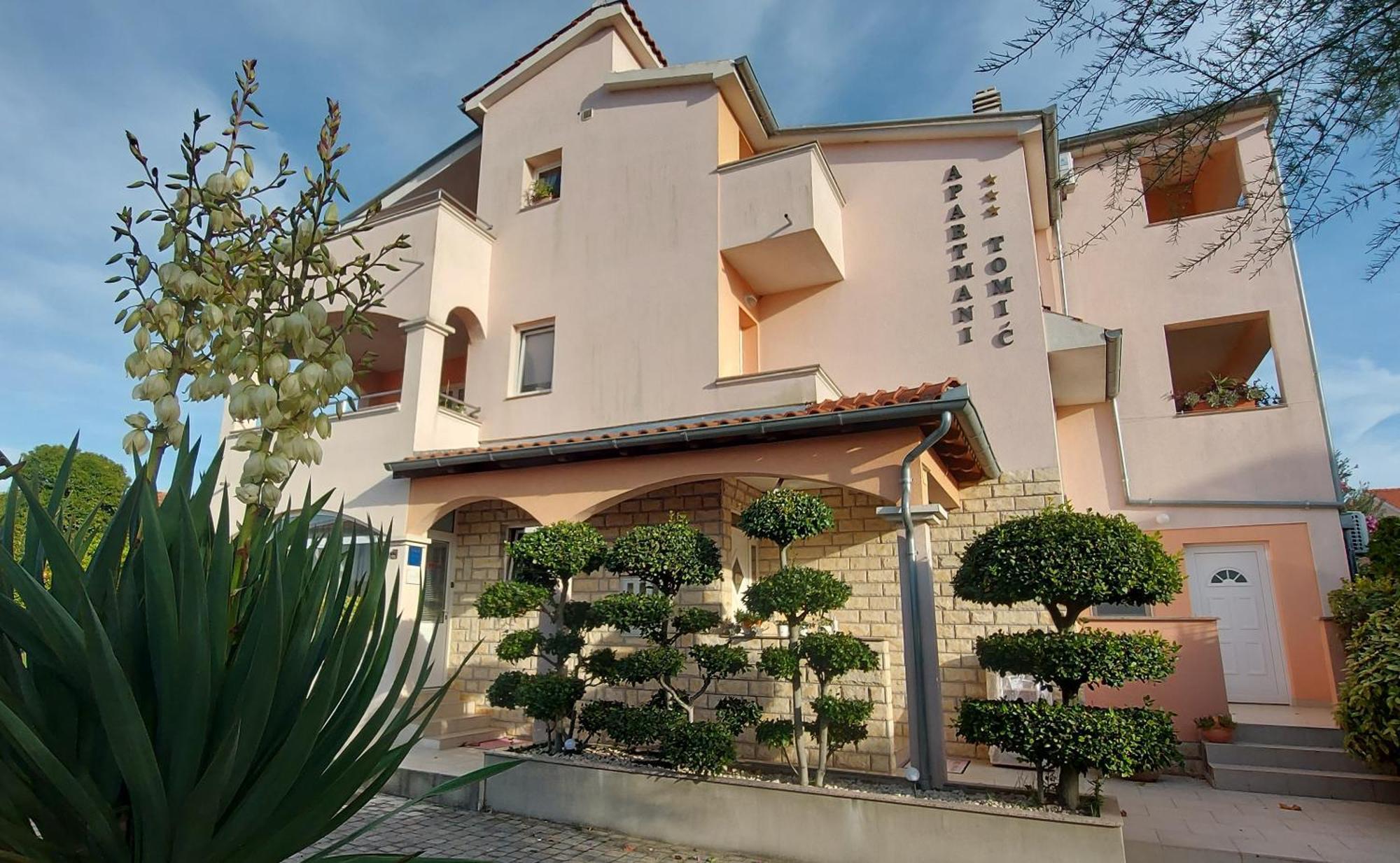 Apartments Tomic Biograd Na Moru Extérieur photo