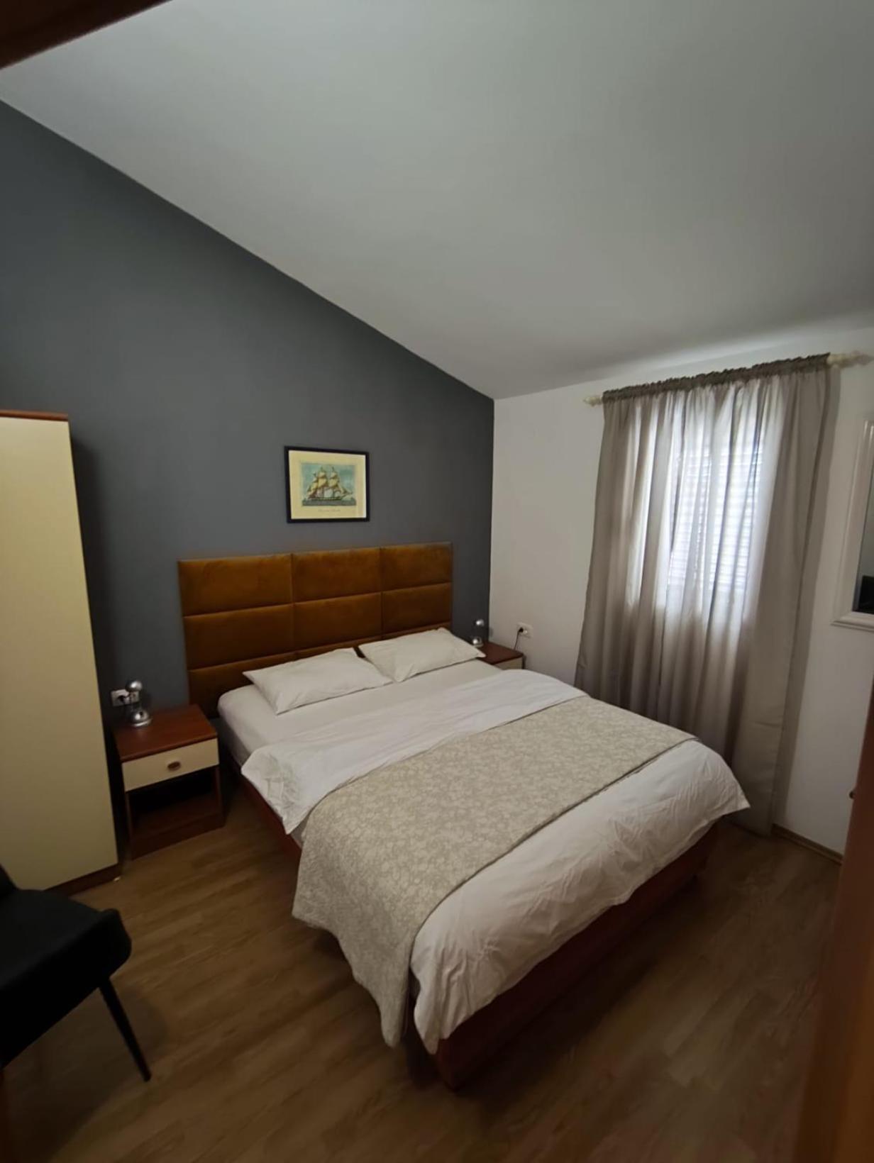 Apartments Tomic Biograd Na Moru Extérieur photo