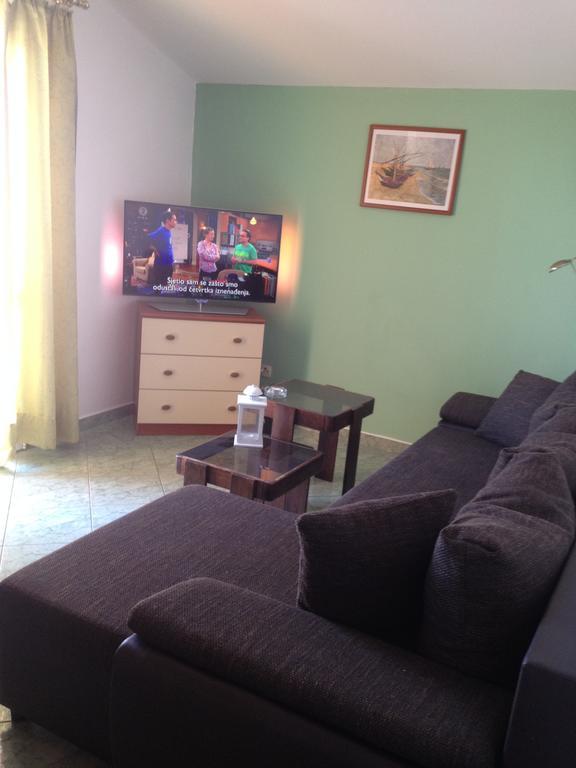 Apartments Tomic Biograd Na Moru Extérieur photo