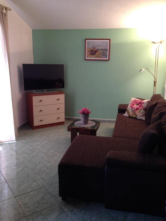 Apartments Tomic Biograd Na Moru Extérieur photo