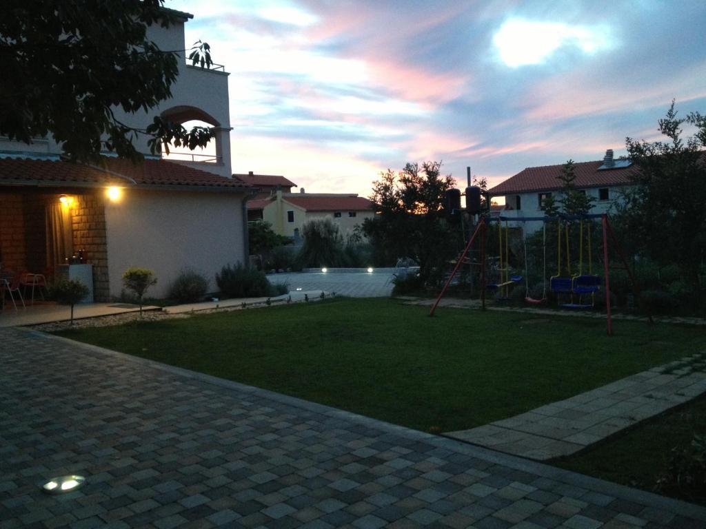Apartments Tomic Biograd Na Moru Chambre photo