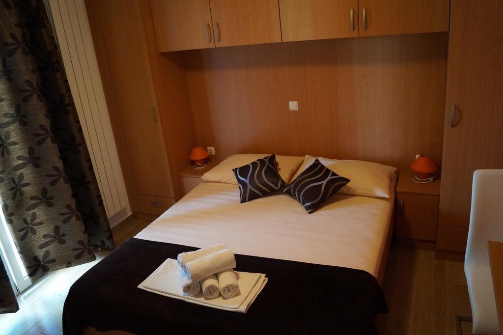 Apartments Tomic Biograd Na Moru Chambre photo